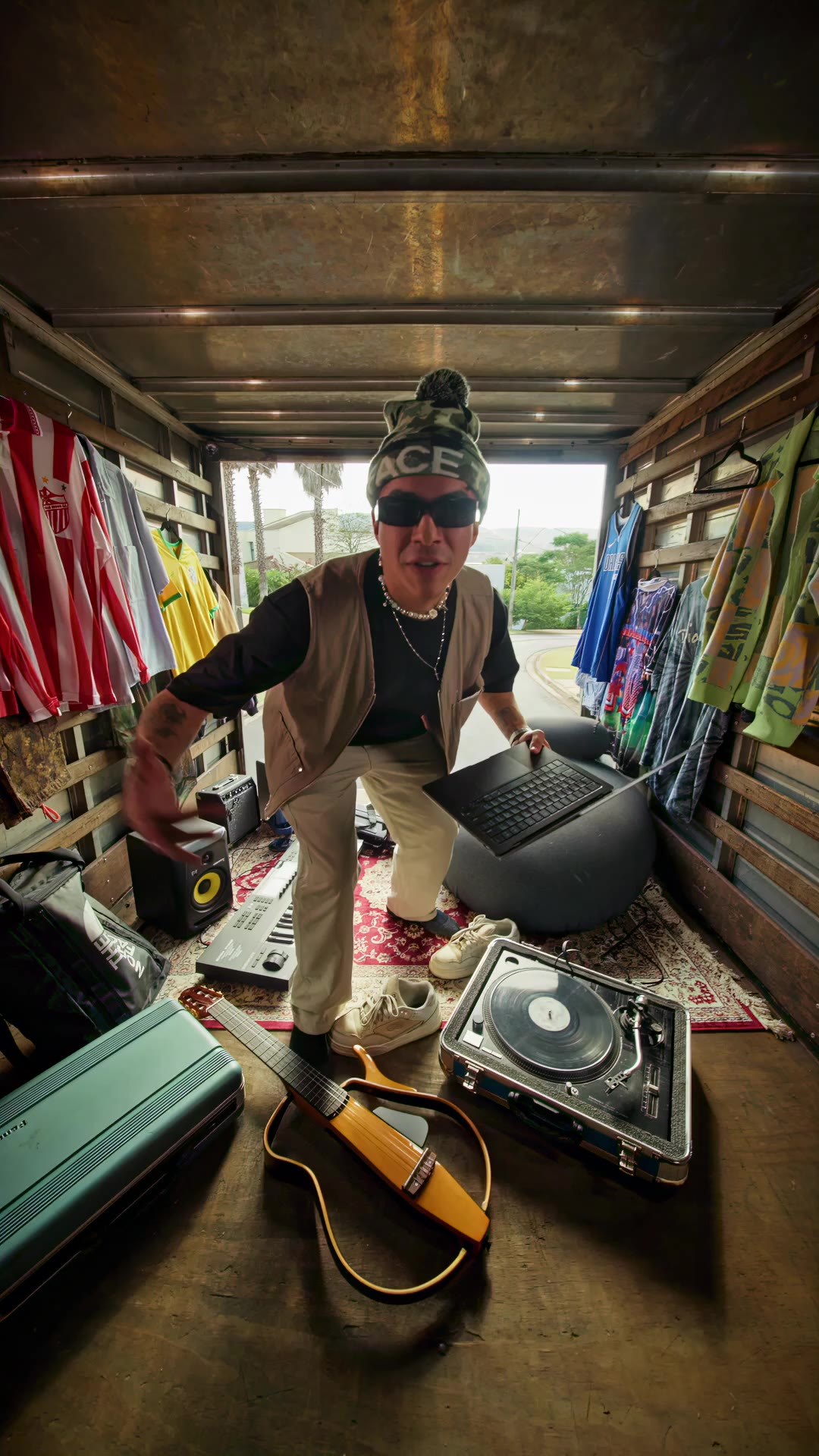 KVSH - Never Enough (Truck 02)